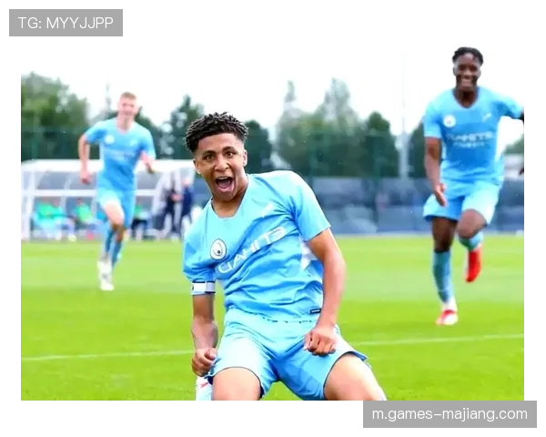 曼城刘易斯脚踝问题缺阵 边后卫位置轮换选择减少