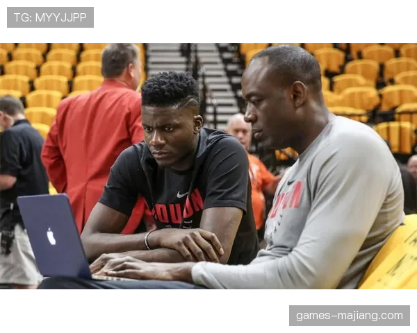 老鹰卡佩拉篮板保护 但进攻端贡献有限制空间